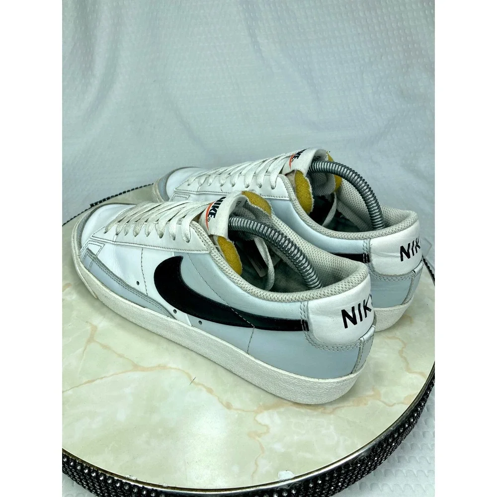 Nike Blazer Low 77 Vintage Leather Shoes Mens Sz 8.5 White Retro Sporty Sneakers